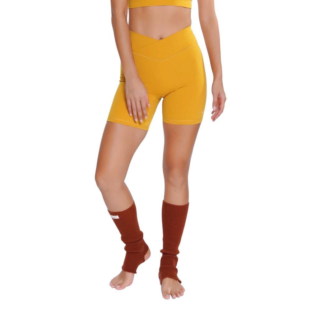 New Huit8 Paris Bien-Être V-Cut Mustard Buttery Soft Biker Shorts Size L